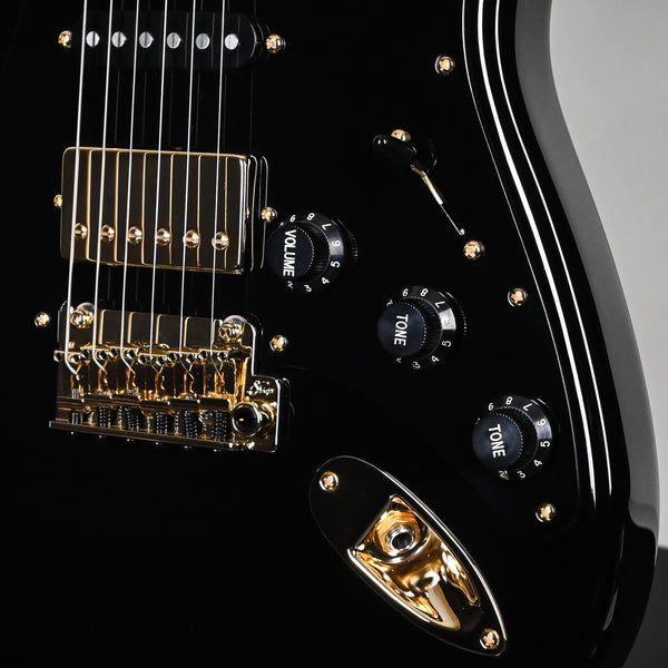 Suhr Mateus Asato Signature Series Classic S w/ Premium Softshell Case- Black 2025 (90578)