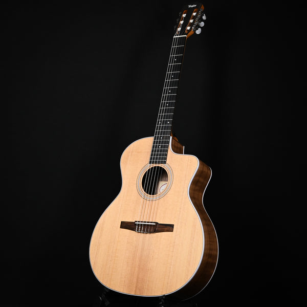 Taylor 214ce-N Nylon Acoustic Guitar (2211035304)