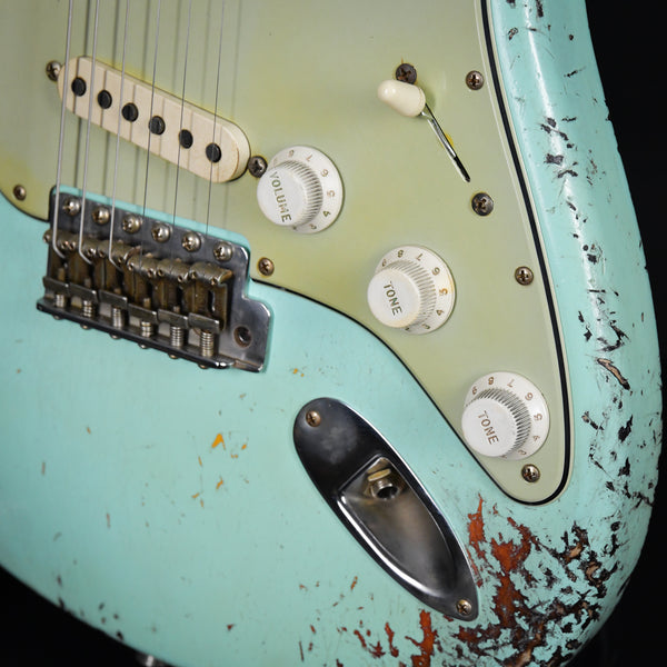 Fender Custom Shop Masterbuilt Kyle McMillin 1962 / 62 Stratocaster Brazilian Rosewood Heavy Relic Surf Green over 3 Color Sunburst 2024 (CZ579517)