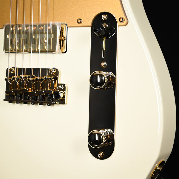 Suhr Mateus Asato Signture Series Classic T w/ Lollar Gold Foil Pickups & Tremolo- MA White 2025 (86894)
