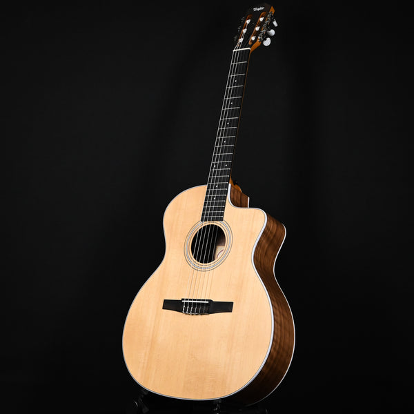 Taylor 214ce-N Nylon Acoustic Guitar- Natural (2211065526)