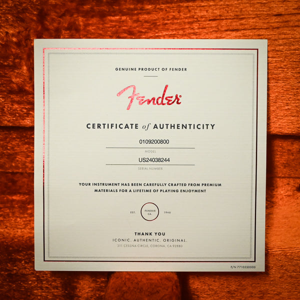 Fender Artist Series Stevie Ray Vaughan Stratocaster- 3 Tone Sunburst (US24038244)