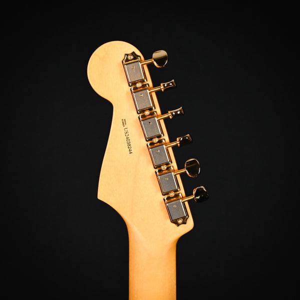 Fender Artist Series Stevie Ray Vaughan Stratocaster- 3 Tone Sunburst (US24038244)