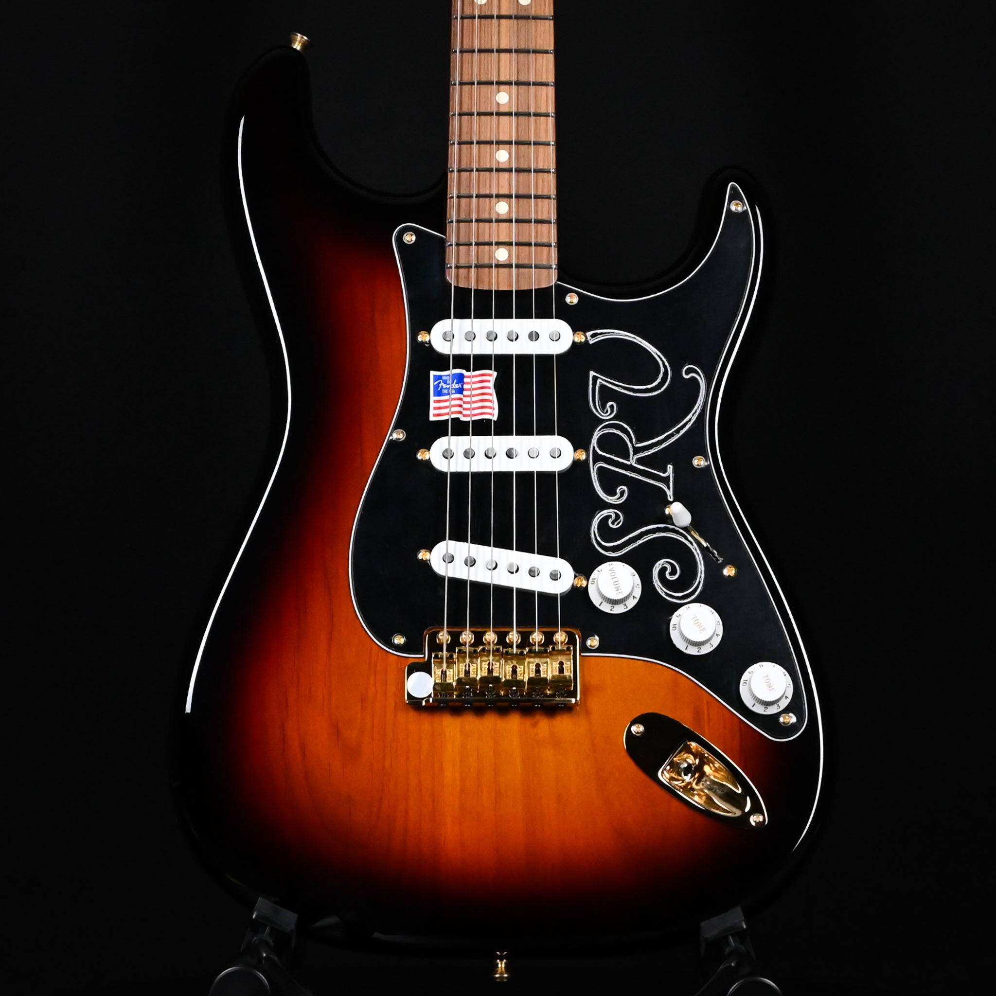 Fender Artist Series Stevie Ray Vaughan Stratocaster- 3 Tone Sunburst (US24038244)