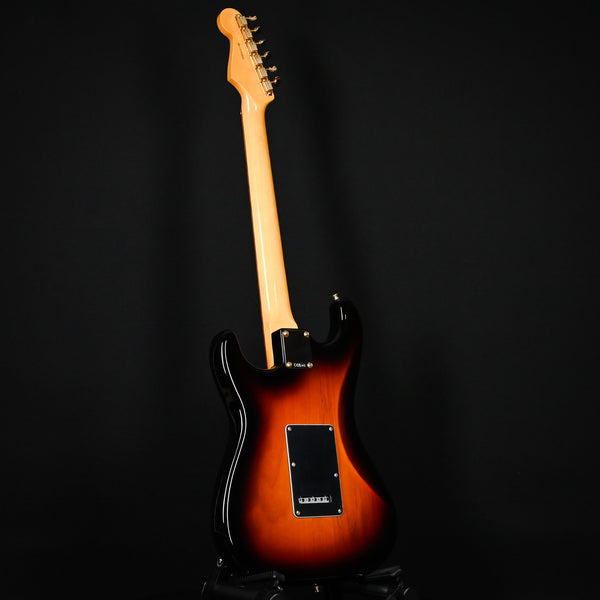 Fender Artist Series Stevie Ray Vaughan Stratocaster- 3 Tone Sunburst (US24038244)