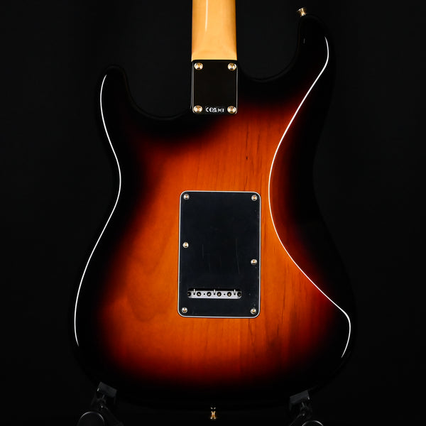 Fender Artist Series Stevie Ray Vaughan Stratocaster- 3 Tone Sunburst (US24038244)