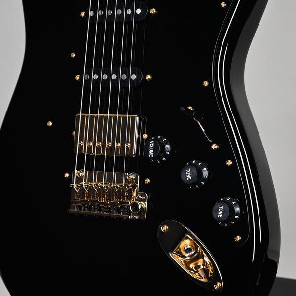 Suhr Mateus Asato Signature Series Classic S w/ Premium Softshell Case- Black 2026 (93475)