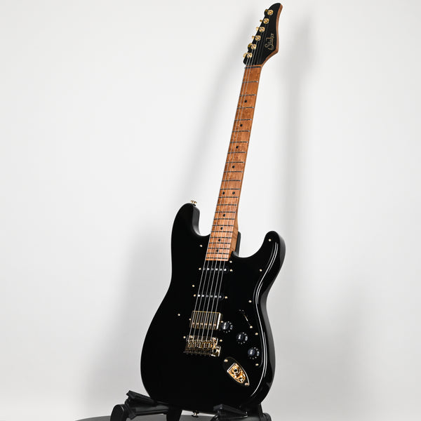 Suhr Mateus Asato Signature Series Classic S w/ Premium Softshell Case- Black 2026 (93474)