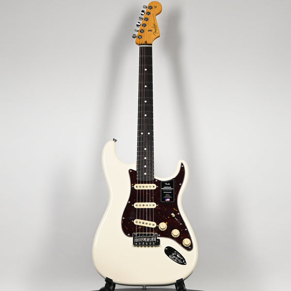 Fender American Professional II Stratocaster- Olympic White 2026 (US26021407)