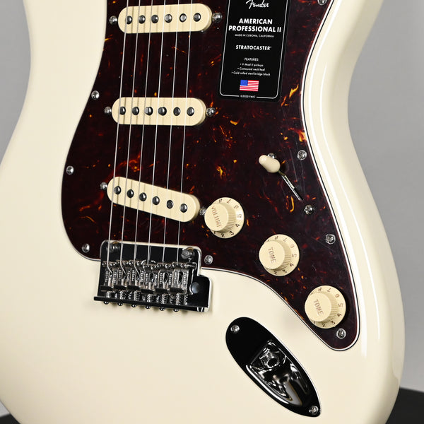 Fender American Professional II Stratocaster- Olympic White (US240036174)