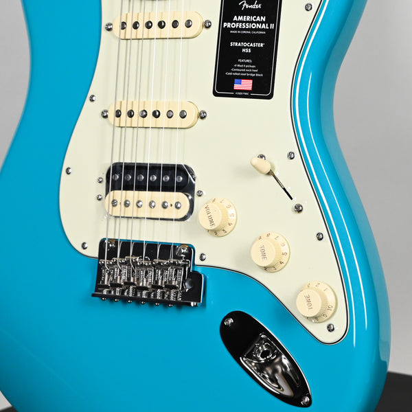 Fender American Professional II Stratocaster HSS- Miami Blue 2025 (US25100420)