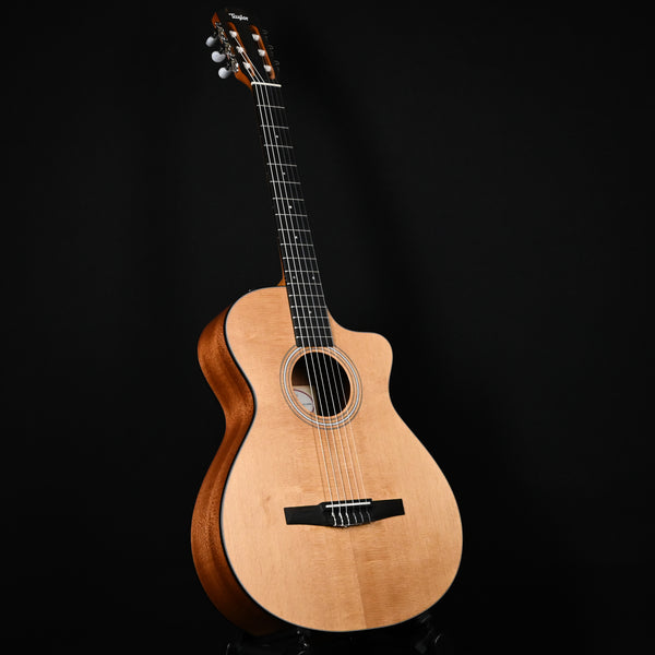 Taylor 112ce-N Nylon w/ Torrefied Spruce Top & Layered Sapele Back and Sides Acoustic-Electric Guitar 2025 (2212015524)