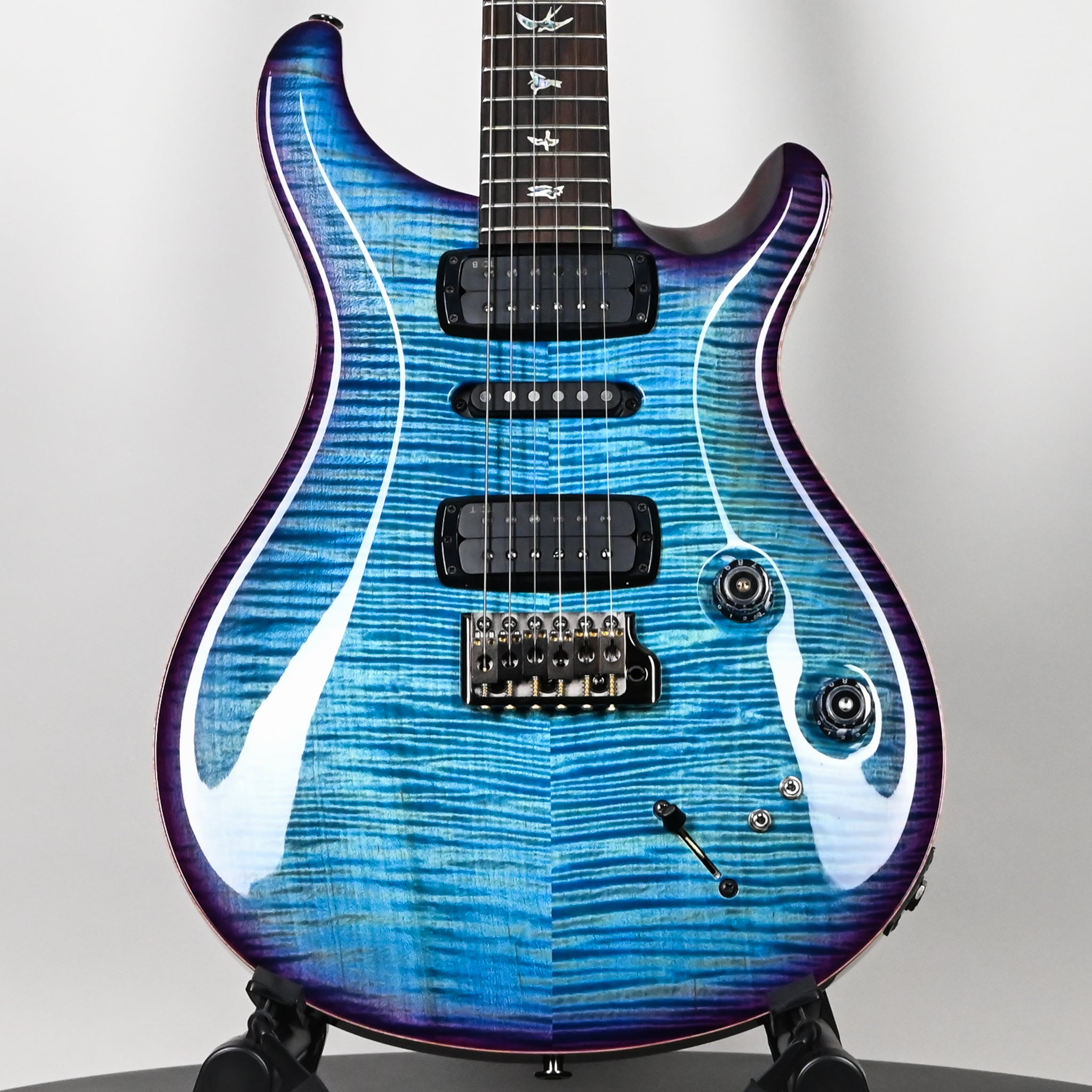 PRS Modern Eagle V Wood Library w/ 10-Top & Brazilian Rosewood Fingerboard Electric Guitar- Lake Blue w/ Purple Burst 2025 (0414987)