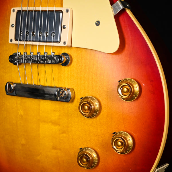 Gibson Custom 1958 Les Paul Standard Reissue Murphy Lab Ultra Light Aged- Washed Cherry Sunburst 2024 (841417)