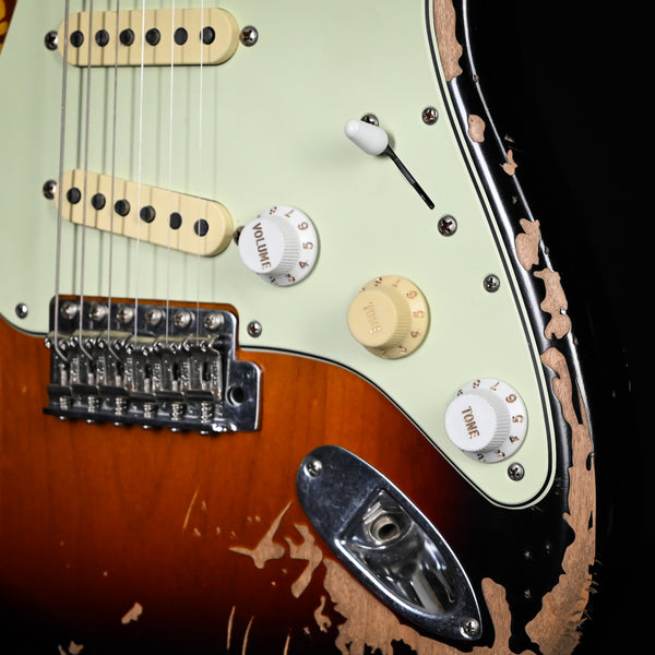 Fender Mike McCready Road Worn Stratocaster- 3 Color Sunburst (MM03679)