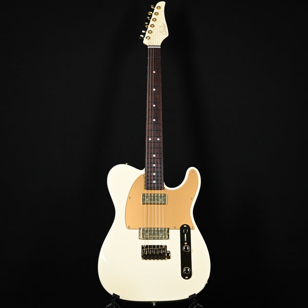 Suhr Mateus Asato Signture Series Classic T w/ Lollar Gold Foil Pickups & Tremolo- MA White 2025 (81393)