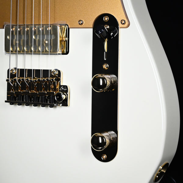 Suhr Mateus Asato Signture Series Classic T w/ Lollar Gold Foil Pickups, Tremolo & Premium Softshell Case- MA White 2025 (87291)
