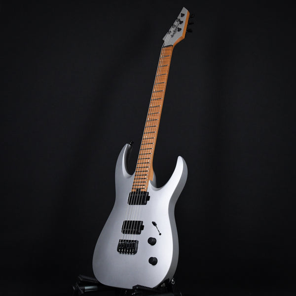Jackson Custom Shop USA Misha Mansoor Signature Juggernaut HT6 Satin Silver (JMM1910771)