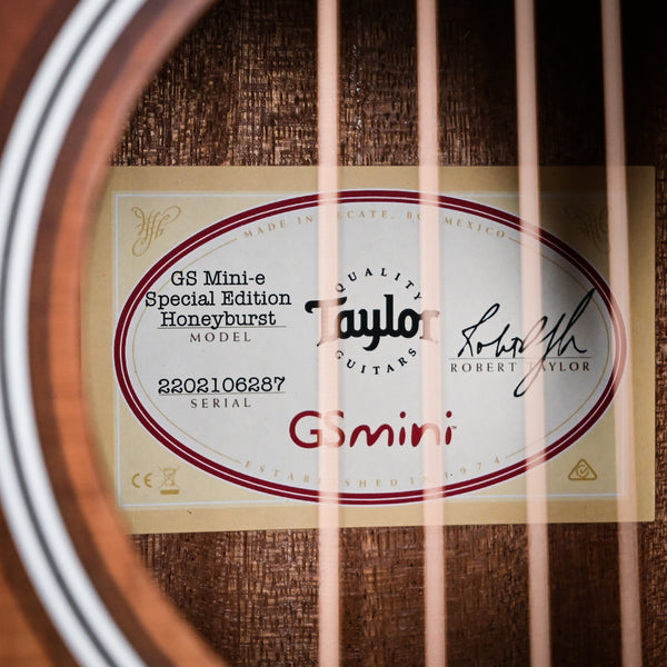 Taylor GS Mini-e Special Edition Honeyburst w/ Sitka Spruce Top & Sapele Back and Sides Acoustic/ Electric- Honey Sunburst 2026 (2202106287)