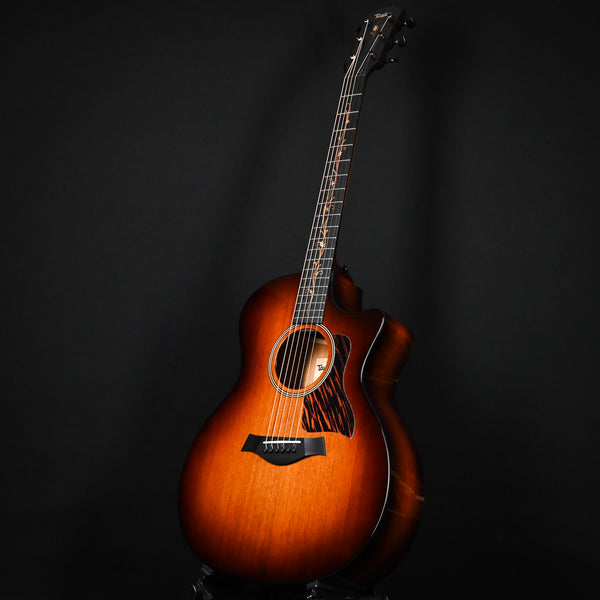 Taylor NAMM Customs 2025 C24ce B5050– Grand Auditorium (1202285097)