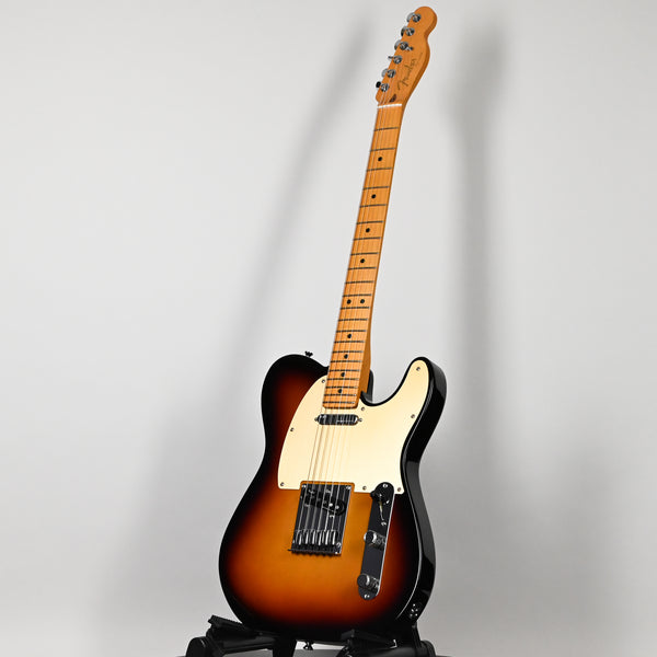 Fender American Ultra II Telecaster w/ Maple Fingerboard- Ultraburst 2024 (US24015683) Used-Excellent