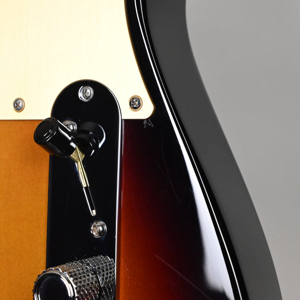 Fender American Ultra II Telecaster w/ Maple Fingerboard- Ultraburst 2024 (US24015683) Used-Excellent