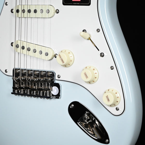 Fender American Vintage II 1965 Stratocaster- Sonic Blue 2025 (V2551257)