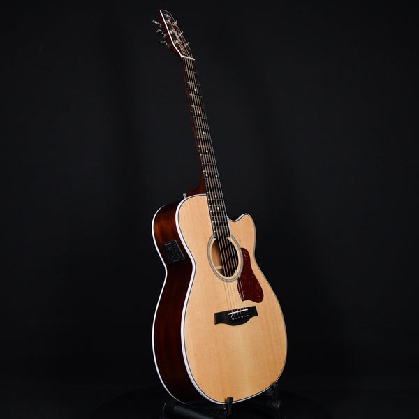 Seagull Maritime SWS Concert CW Spruce Top Richlite Fingerboard Natural (046447001238)
