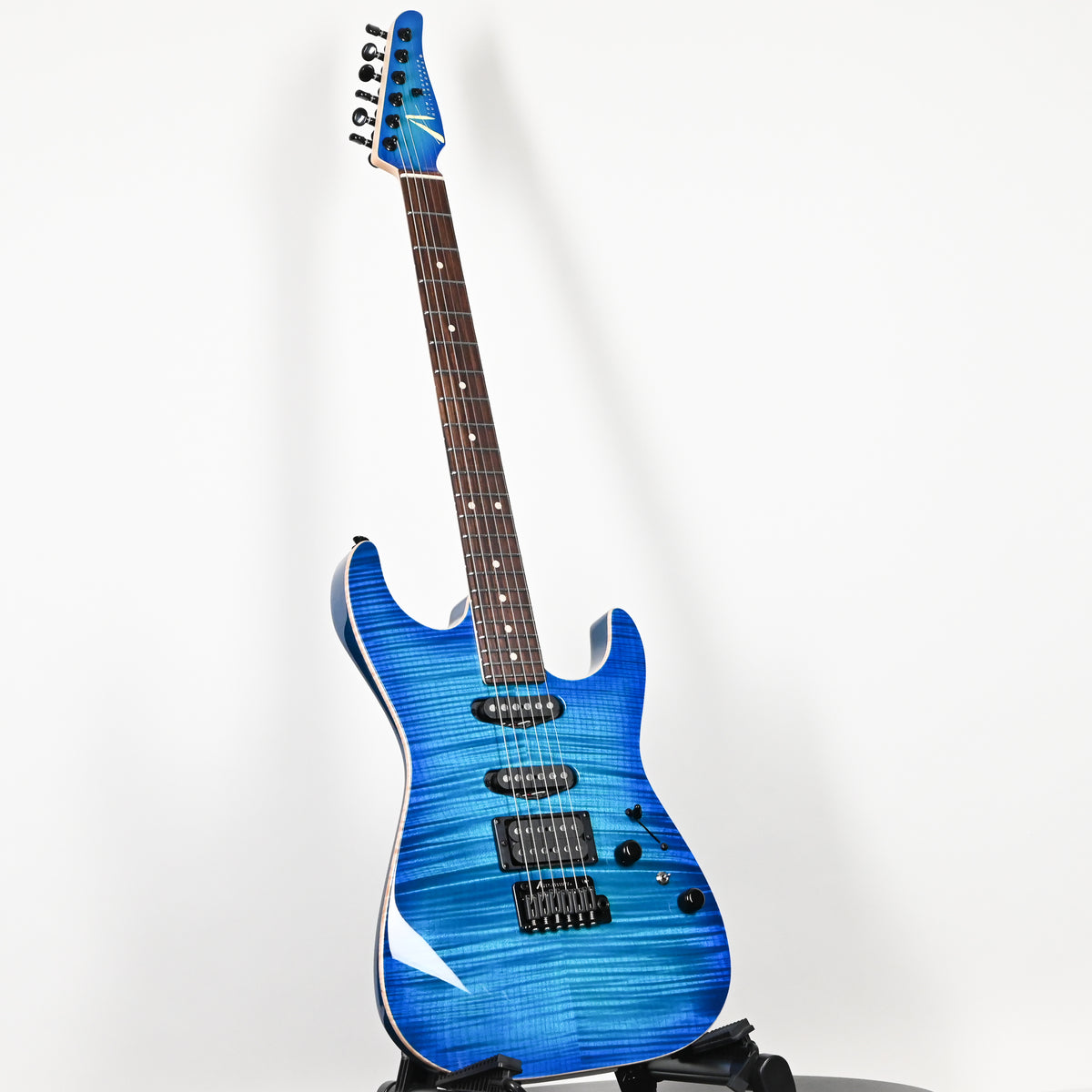 Tom Anderson Custom Drop Top Electric Guitar- Bora to Transparent Blue Burst w/ Binding 2026 (07-17-26P)