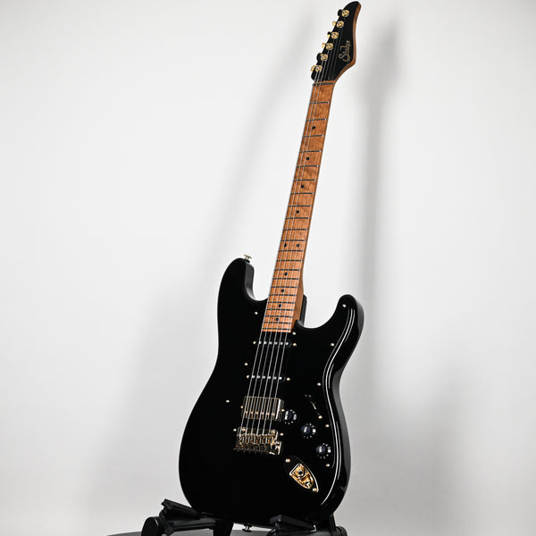 Suhr Mateus Asato Signature Series Classic S w/ Premium Softshell Case- Black 2025 (90578)