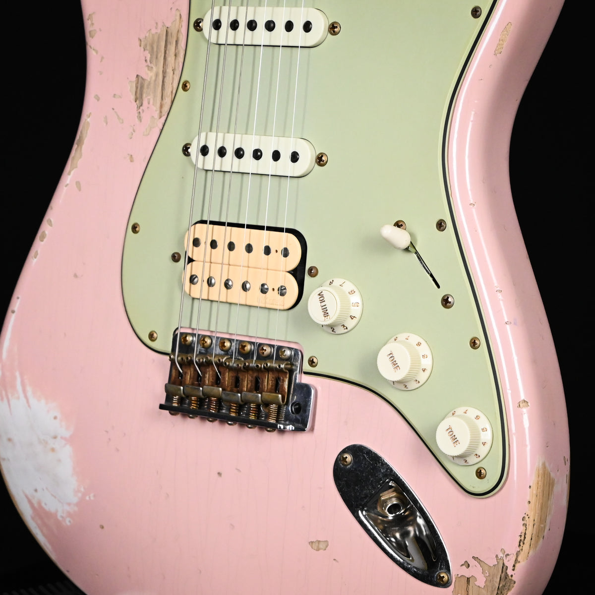Fender Custom Shop '62 Stratocaster HSS w/ Painted Headcap, Heavy Relic- Shell Pink 2026 (R150398)
