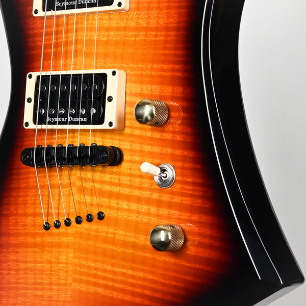 Jackson USA Custom Shop Limited Edition KE 2H Roasted Tom Kelly Flame Maple Top- 3 Tone Sunburst 2025 (J11092)