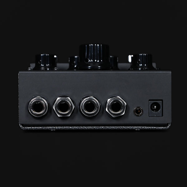 Suhr Dark Discovery Analog Delay Effects Pedal (DAD1366)