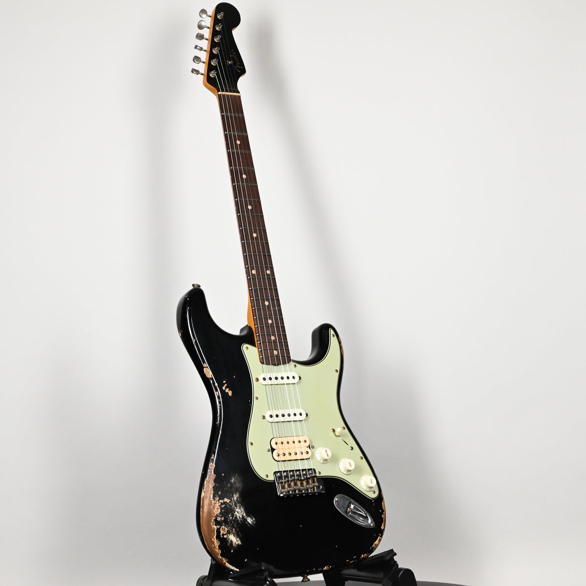 Fender Custom Shop '62 Stratocaster HSS w/ Painted Headcap, Heavy Relic- Black 2026 (R146851)