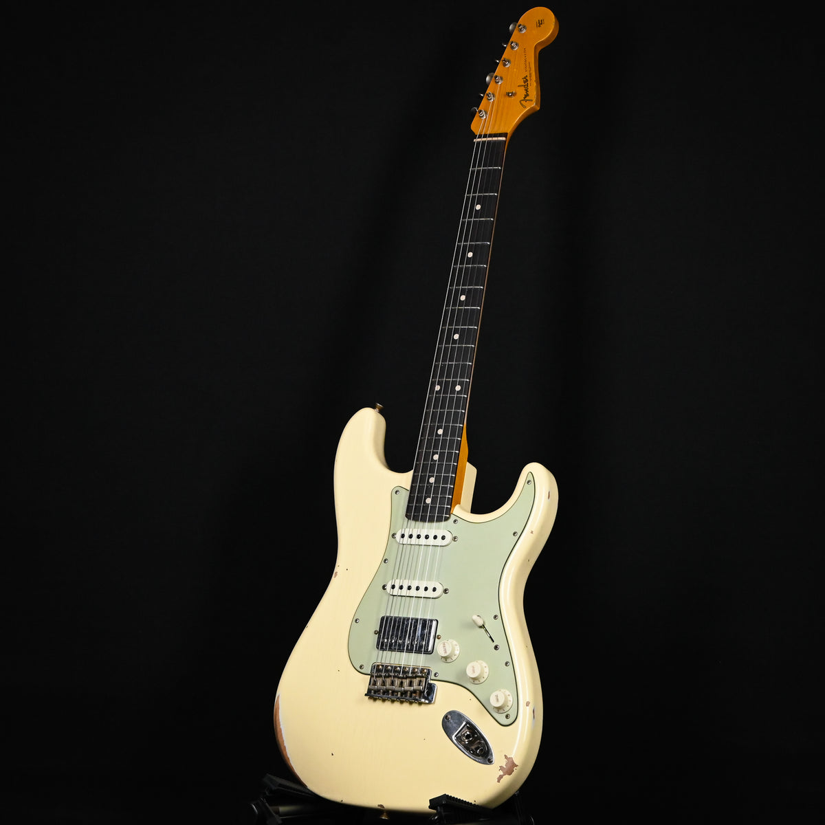 Fender Custom Shop '62 Stratocaster HSS w/ Alder Body, Relic- Vintage White 2026 (R152070)
