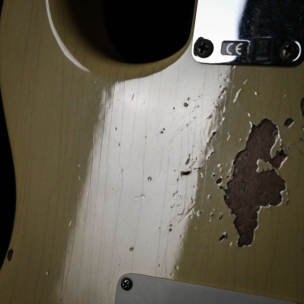 Fender Custom Shop '62 Stratocaster HSS w/ Alder Body, Relic- Vintage White 2026 (R152070)
