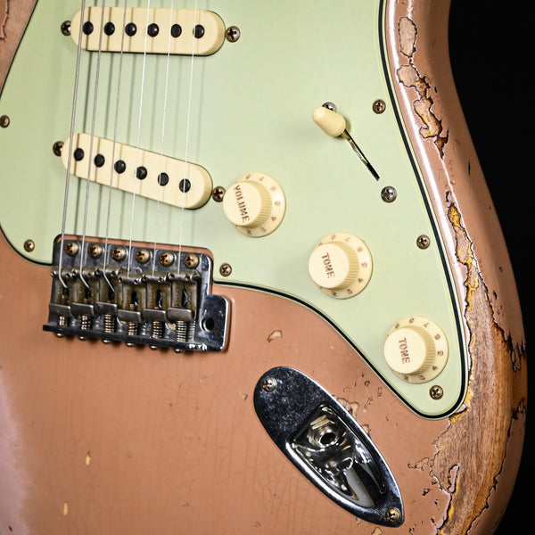 Fender Custom Shop Limited Edition '59 Stratocaster Super Heavy Relic- Aged Dirty Shell Pink/ Chocolate 3 Tone Sunburst 2025 (CZ585212)