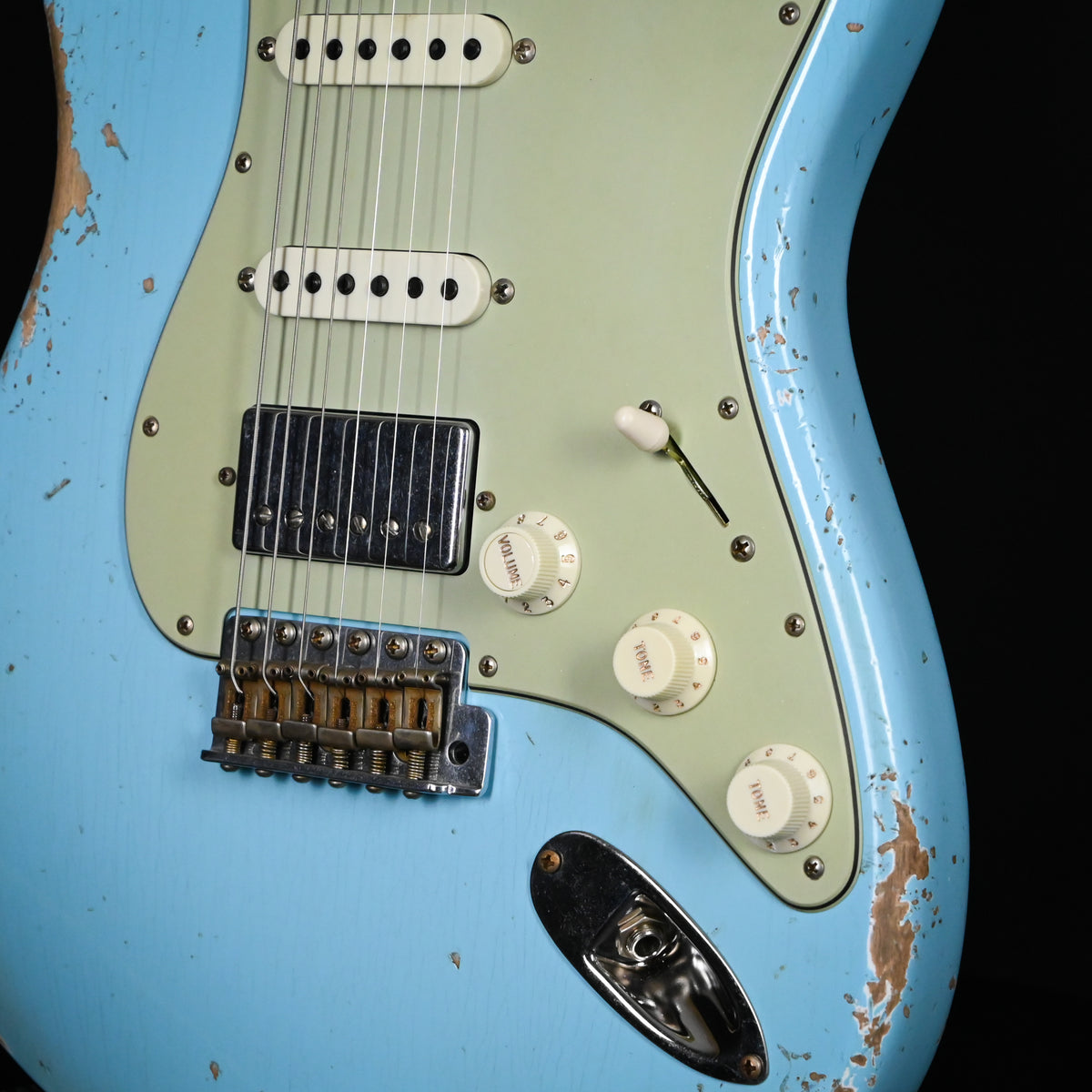 Fender Custom Shop '62 Stratocaster HSS w/ Alder Body, Relic- Daphne Blue 2026 (R151556)