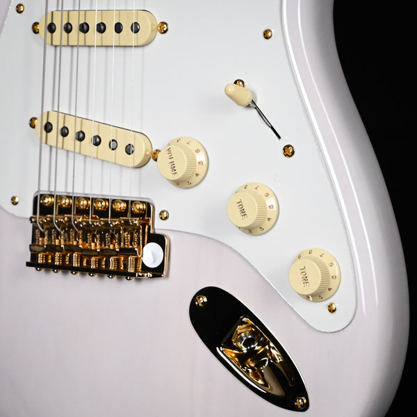 Fender Limited Edition American Vintage II 1957 Stratocaster- White Blonde 2025 (V2557889)