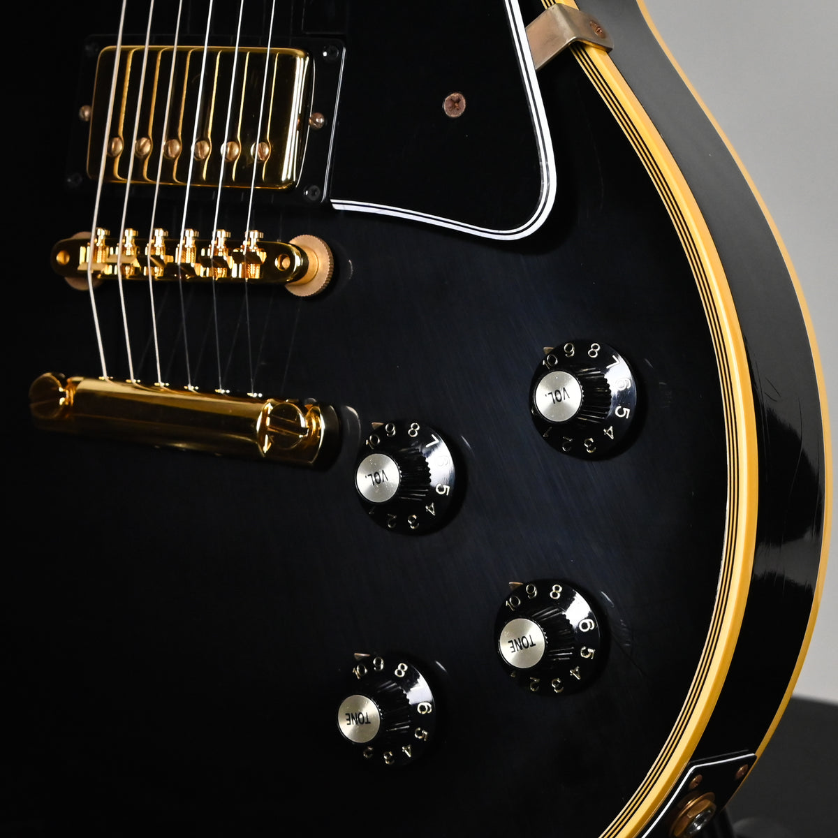 Gibson Custom 1968 Les Paul Custom Reissue Murphy Lab Ultra Light Aged- Ebony 2026 (604418)