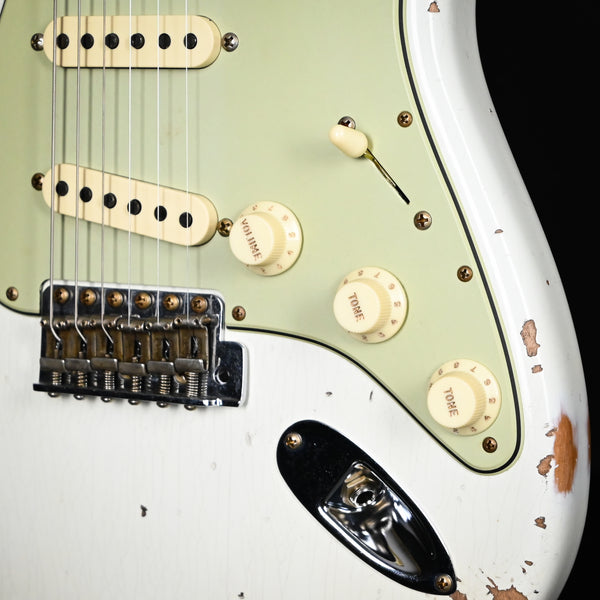 Fender Custom Shop '62 Stratocaster Heavy Relic- Aged Olympic White 2025 (CZ582091)