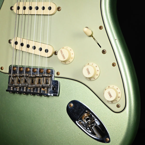 Fender Custom Shop '60 Stratocaster Journeyman- Aged Sage Green Metallic 2025 (CZ582360)