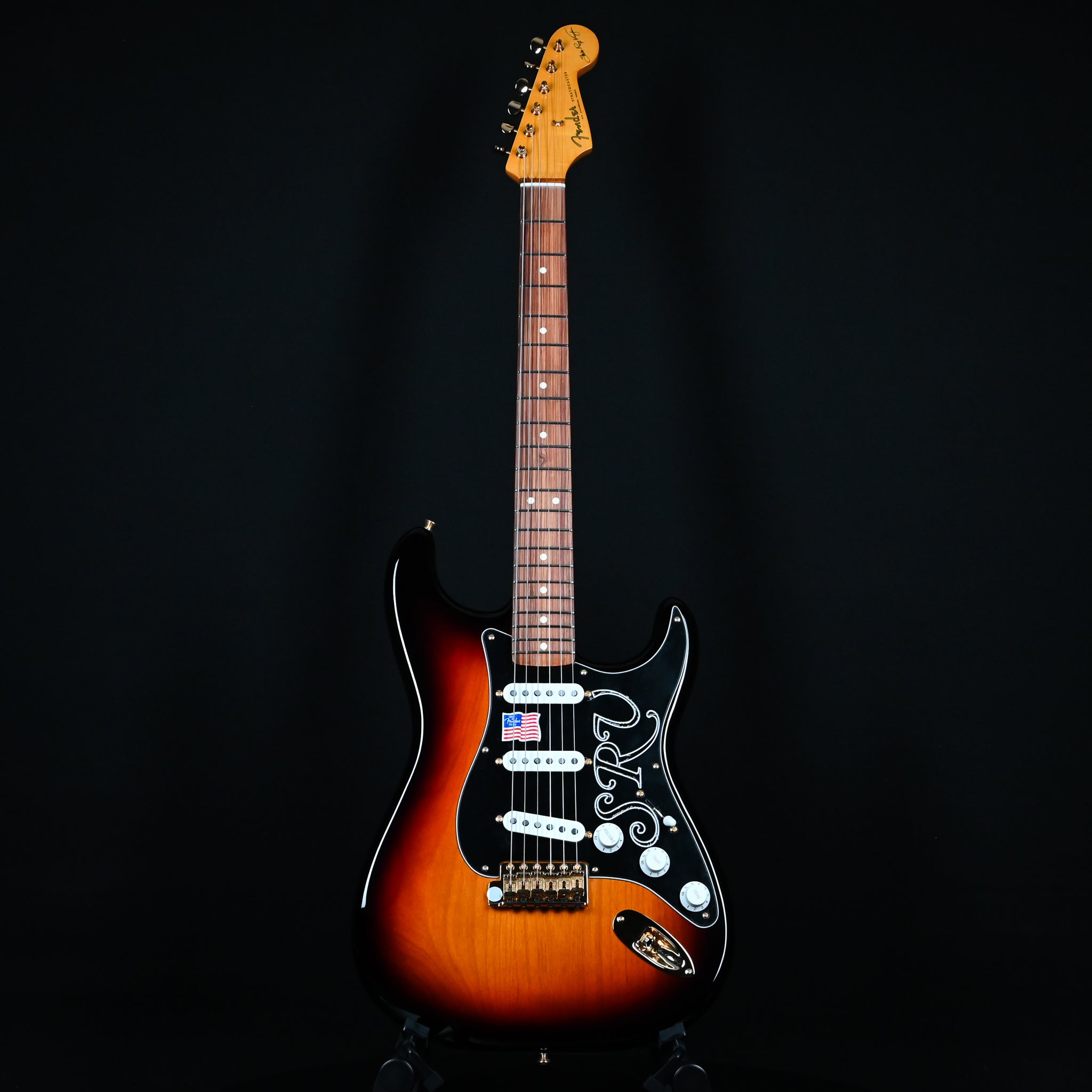 Fender Stevie Ray Vaughan Stratocaster 3-Tone Sunburst (US23110517)