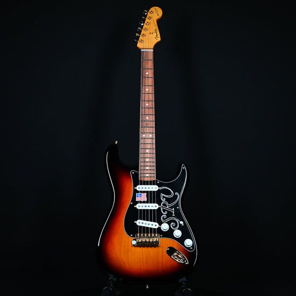 Fender Stevie Ray Vaughan Stratocaster 3-Tone Sunburst (US23110517)