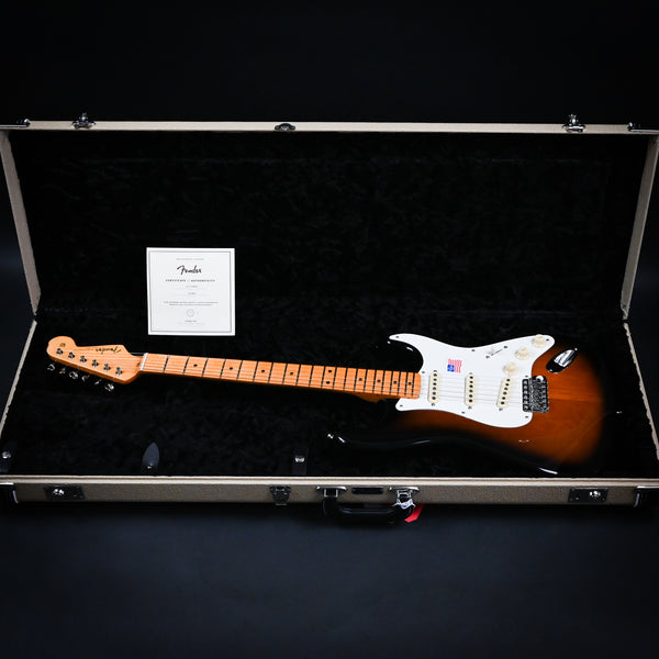 Fender Eric Johnson Stratocaster 2-Color Sunburst with Maple Fingerboard (EJ23835)