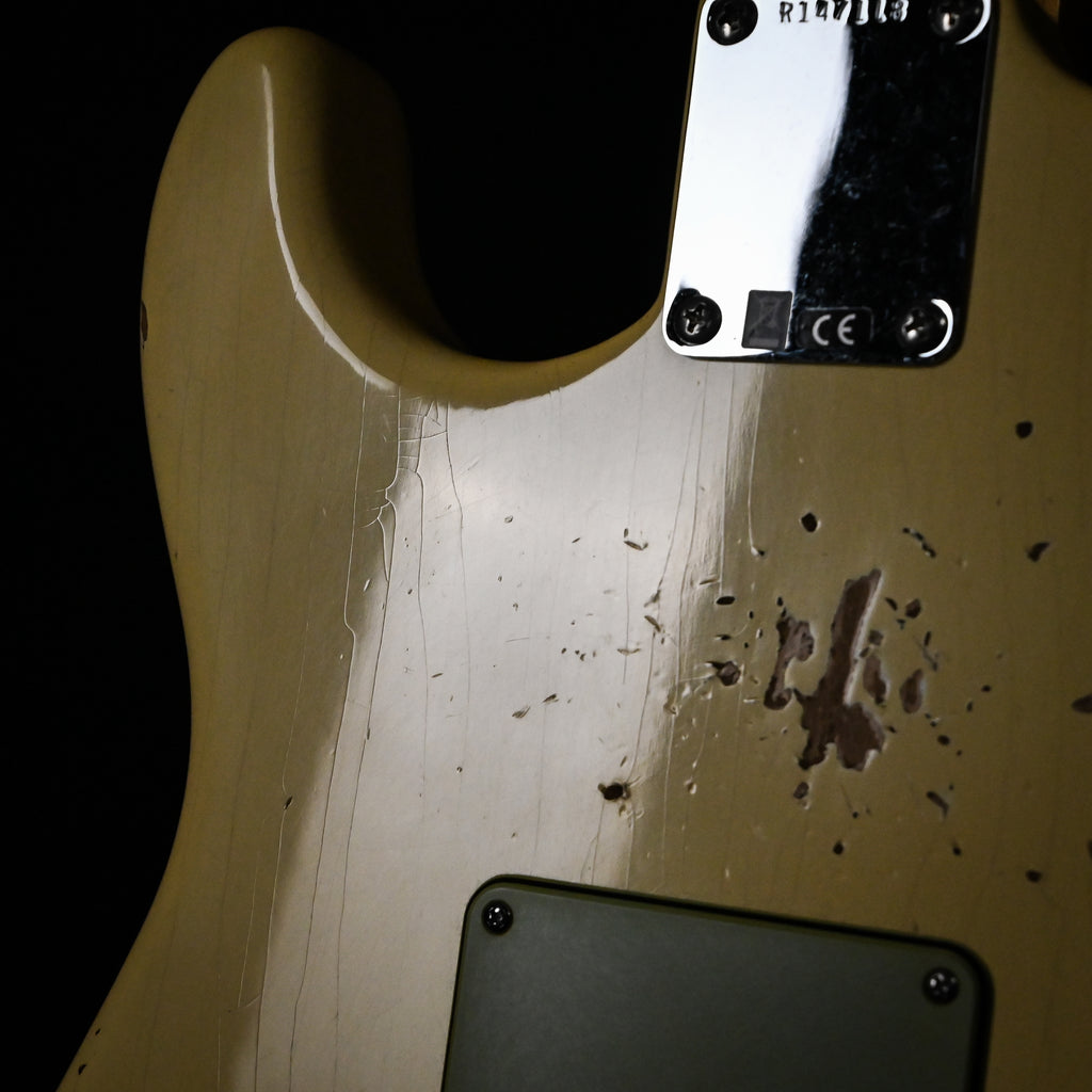 Fender Custom Shop Deluxe Stratocaster w/ Seymour Duncan SH4B Humbucker, Relic/ Closet Classic Hardware- Aged Vintage White 2025 (R147118)