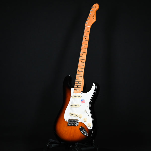 Fender Eric Johnson Stratocaster 2-Color Sunburst with Maple Fingerboard (EJ23835)