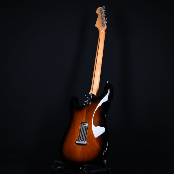 Fender Eric Johnson Stratocaster 2-Color Sunburst with Maple Fingerboard (EJ23835)