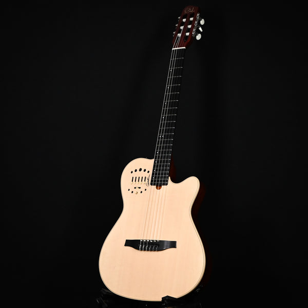 Godin Multiac Nylon Deluxe Acoustic/Electric- Natural (22182128) B-Stock