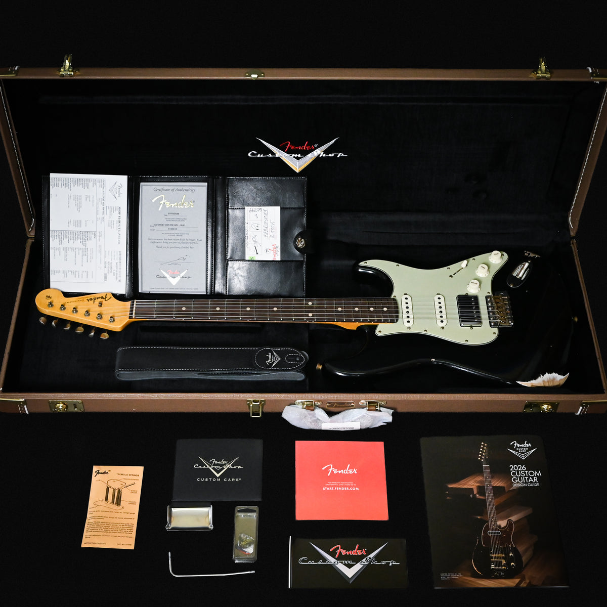 Fender Custom Shop '62 Stratocaster HSS w/ Ash Body, Relic- Black 2026 (R150515)